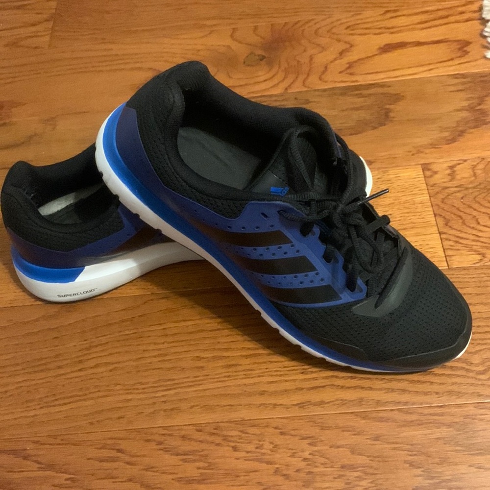 Adidas Supercloud Blue/Black sneakers. Like new condition. Size 13.